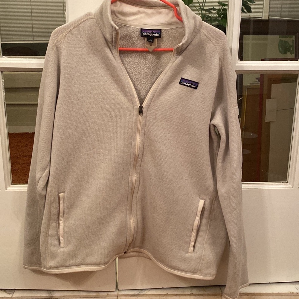 Only worn once, incredible soft but live in Colorado and need to move on from it